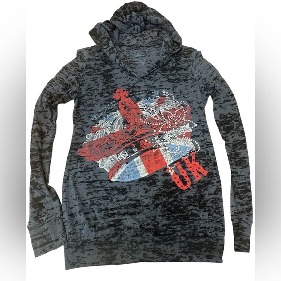 Disney Parks UK hooded Long Sleeve Tshirt women’s Medium Union Jack British - Picture 2 of 6